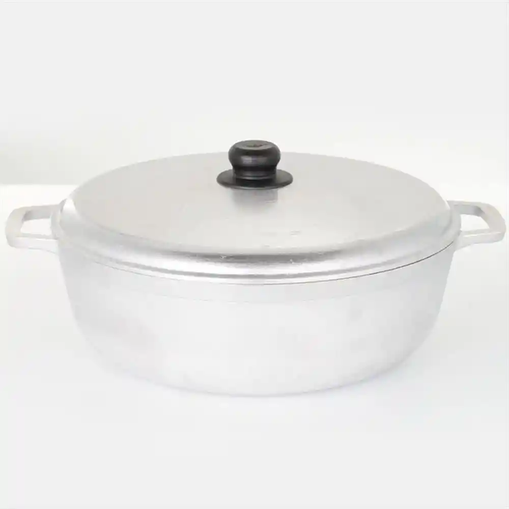 Olla Caldero Fundido Marca Universal Ref. 97400