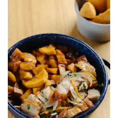 Ceviche Mixto Chicharron y Chorizo