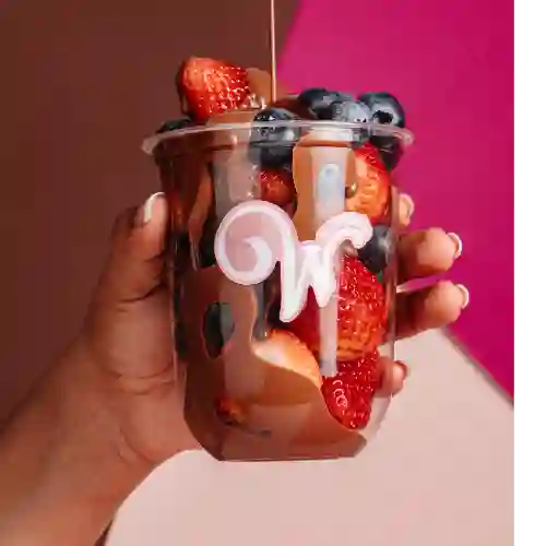Fresas con Arandanos y Chocolate