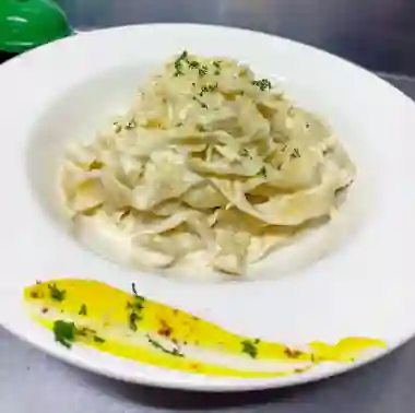 Pasta Alfredo Especial