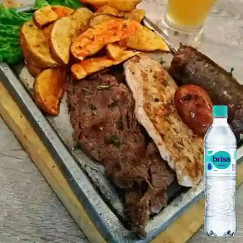 Combo Parrillada Personal + Brisa Sin Gas 600ML