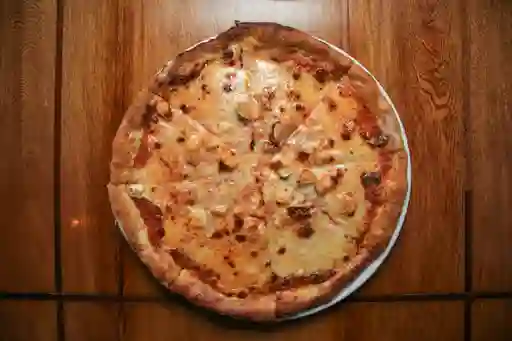 Pizza Cuatro Quesos