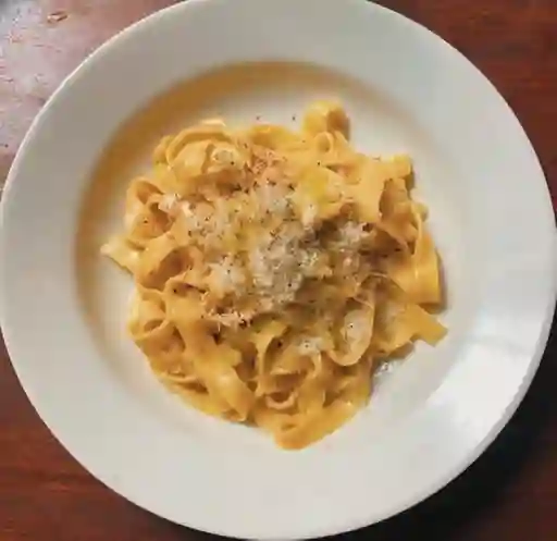 Fetuccini Cacio E Pepe
