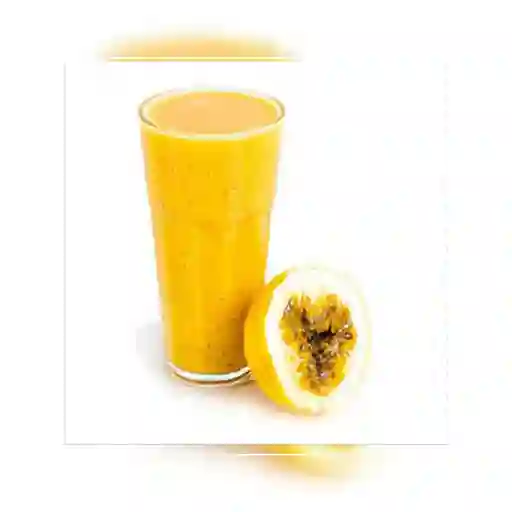 Jugo de maracuyá en agua