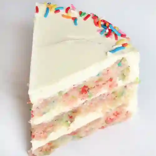 Porción de Torta Birthday Cake