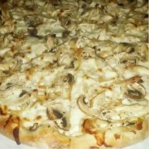 Chicken Pizza de 33cm 8 Prc.