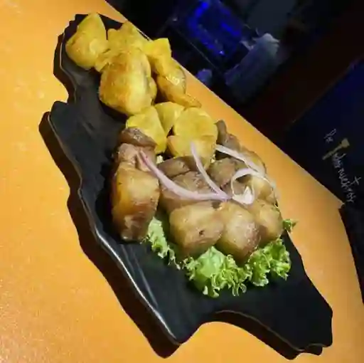 Entrada de Chicharrones