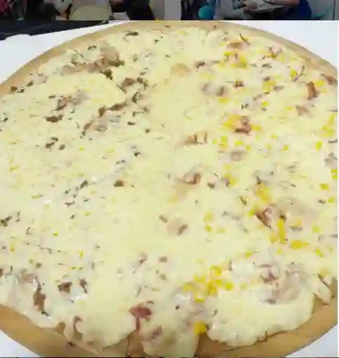 Pizza Familiar + Bebida