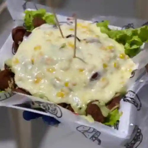 Salchipapa Gratinada Mediana