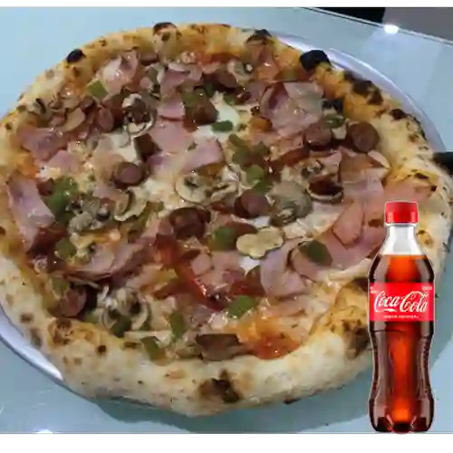 Combo Pizza la Spezia. + Coca Cola Original 400 ml