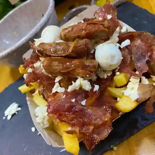 Salchipapas Americanas