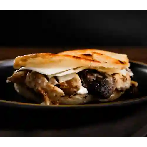 Arepa Pechugona