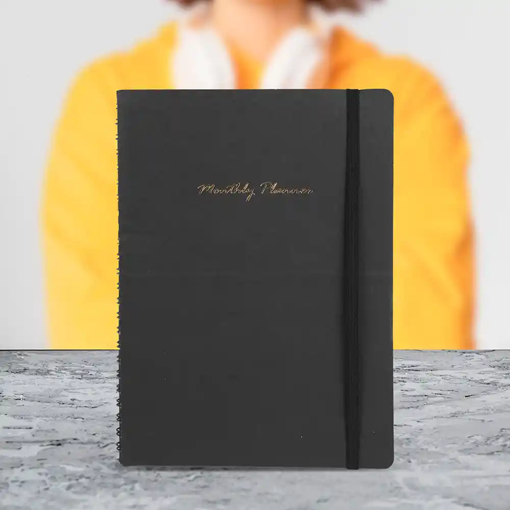 Cuaderno de Espiral Con Plan Mensual Negro 80 Hojas Miniso