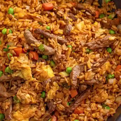 Arroz con carne pequeño