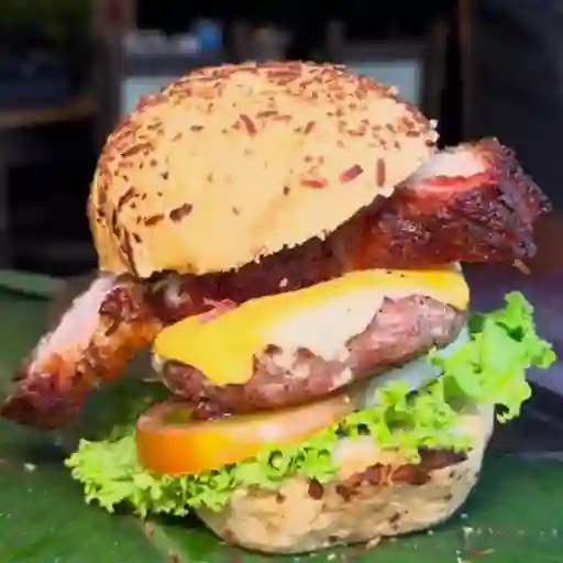Hamburguesa de chicharrón