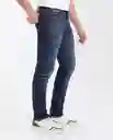 Jean Straight Fit- Azul Clásico Oscuro T 32/32 Chevignon