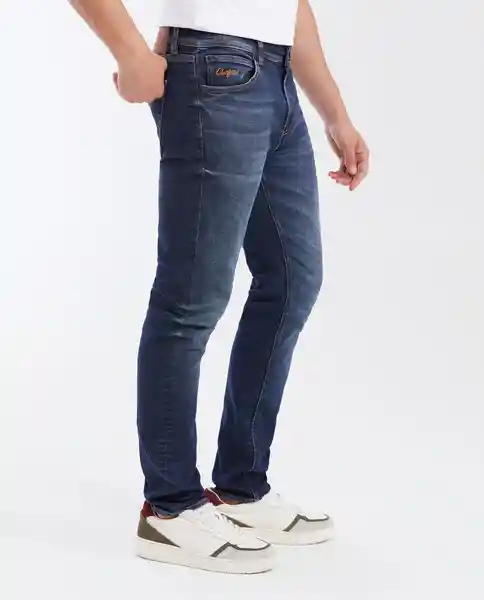Jean Straight Fit- Azul Clásico Oscuro T 32/32 Chevignon