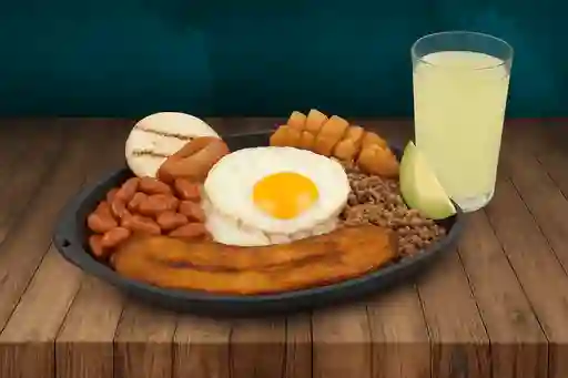 Paisa del Día + Limonada Natural 16oz