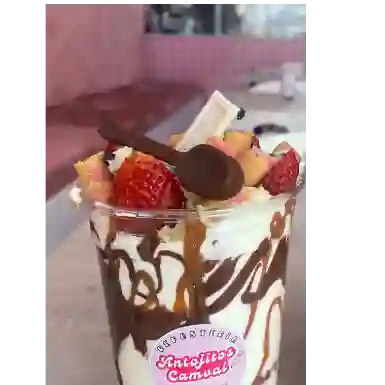 Fresas con crema 16oz
