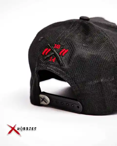 Gorra la Equis Malla Abierta Negro