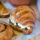 Croissant Pesto y Ricotta