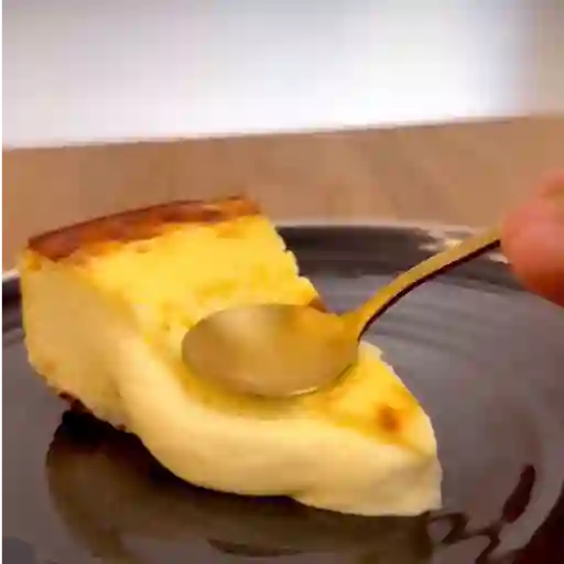 Torta vasca clásica la baskë