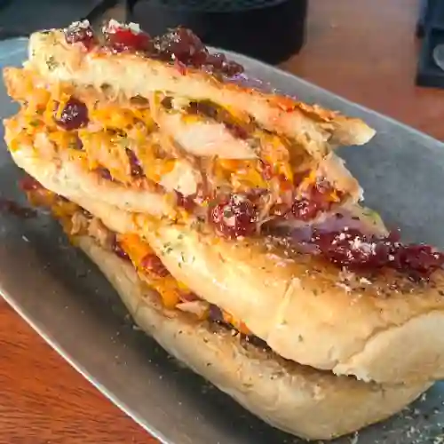 Melt Pollo Cranberry Cheddar