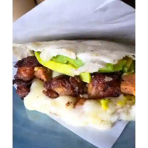 Arepa con Chicharron