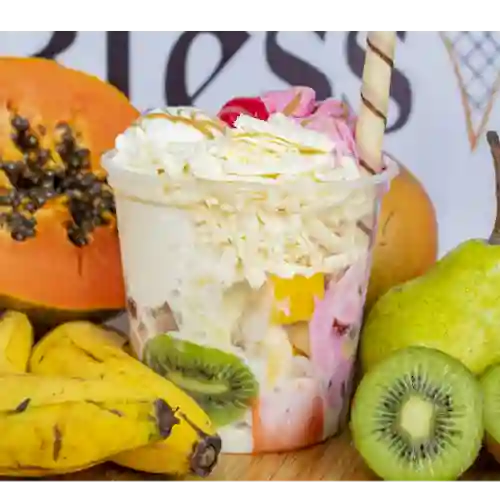 Ensalada con Helado y Queso