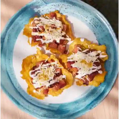 Patacones de Chicharrón