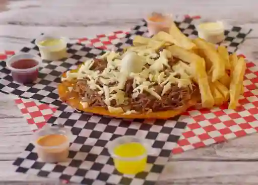 Patacón con Carne