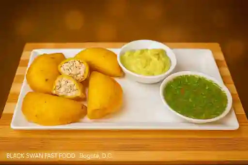 Empanada Solo Pollo X5 Und