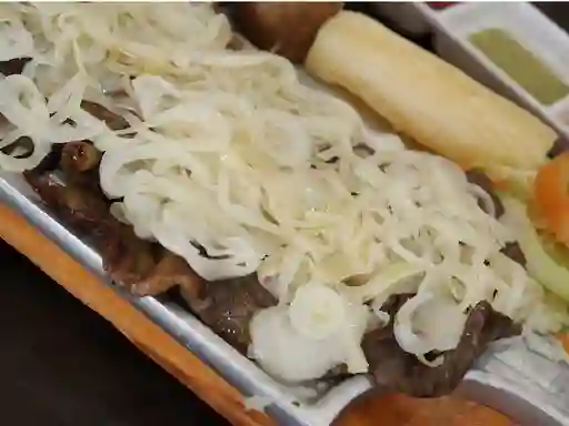 Carne Encebollada