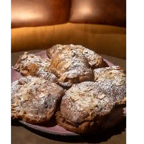 Croissant de Choco-almendras