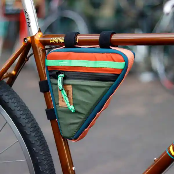 Topo Designs Bolso Para Bicicleta Triangular Oliva/Clay