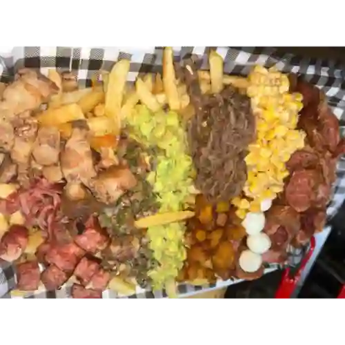 Salchipapa el Ghetto 4 a 5 Personas