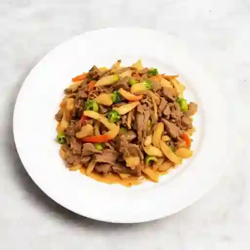 Chop suey con lomito de res - mediano