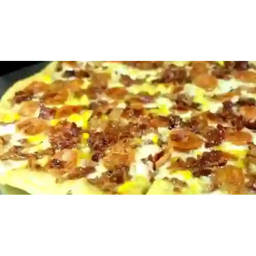 Pizza Bacon Corn (Pequeña de 30 Cm)