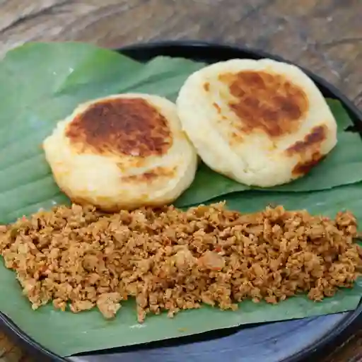Arepa vallenata con carne molida