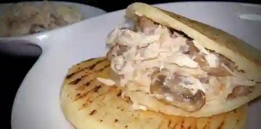 Arepa Pollo Champiñon