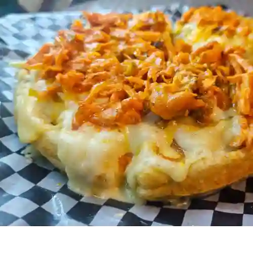 Waffle Pizza Pollo Desmechado