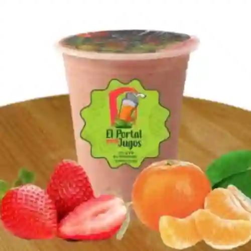 Jugo de Fresa, Mandarina, 16Oz.