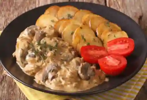Pechuga en Salsa de Champiñones