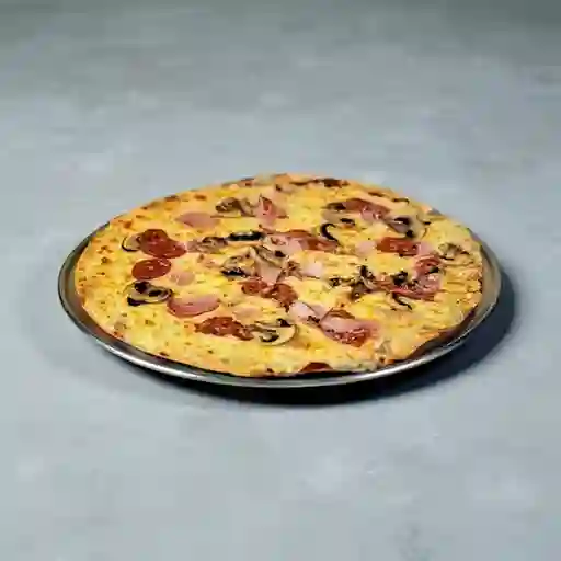 Pizza Salami Champiñones Tocineta 30Cms