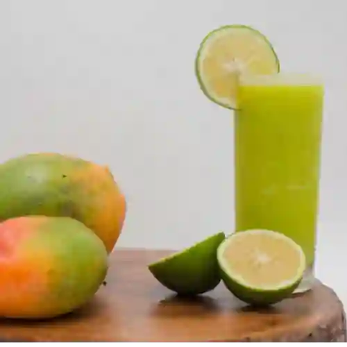 Limonada de Mango Biche