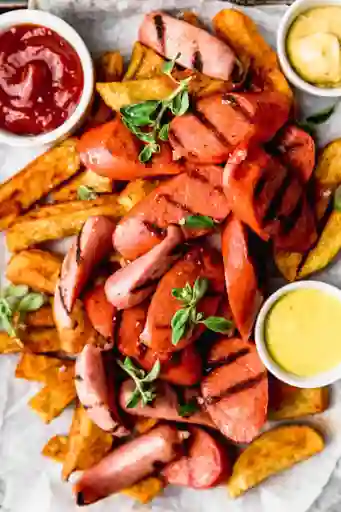 Salchipapa Suiza Papa