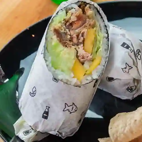 Combo Salmon Skin + Bebida