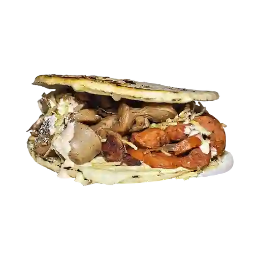 Arepa Chorizo y Butifarra