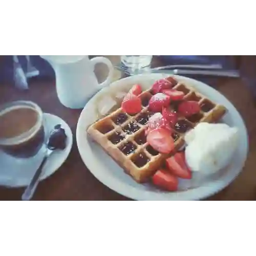 Waffle Bruselas con Helado