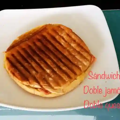 Sandwich de Jamón y Queso